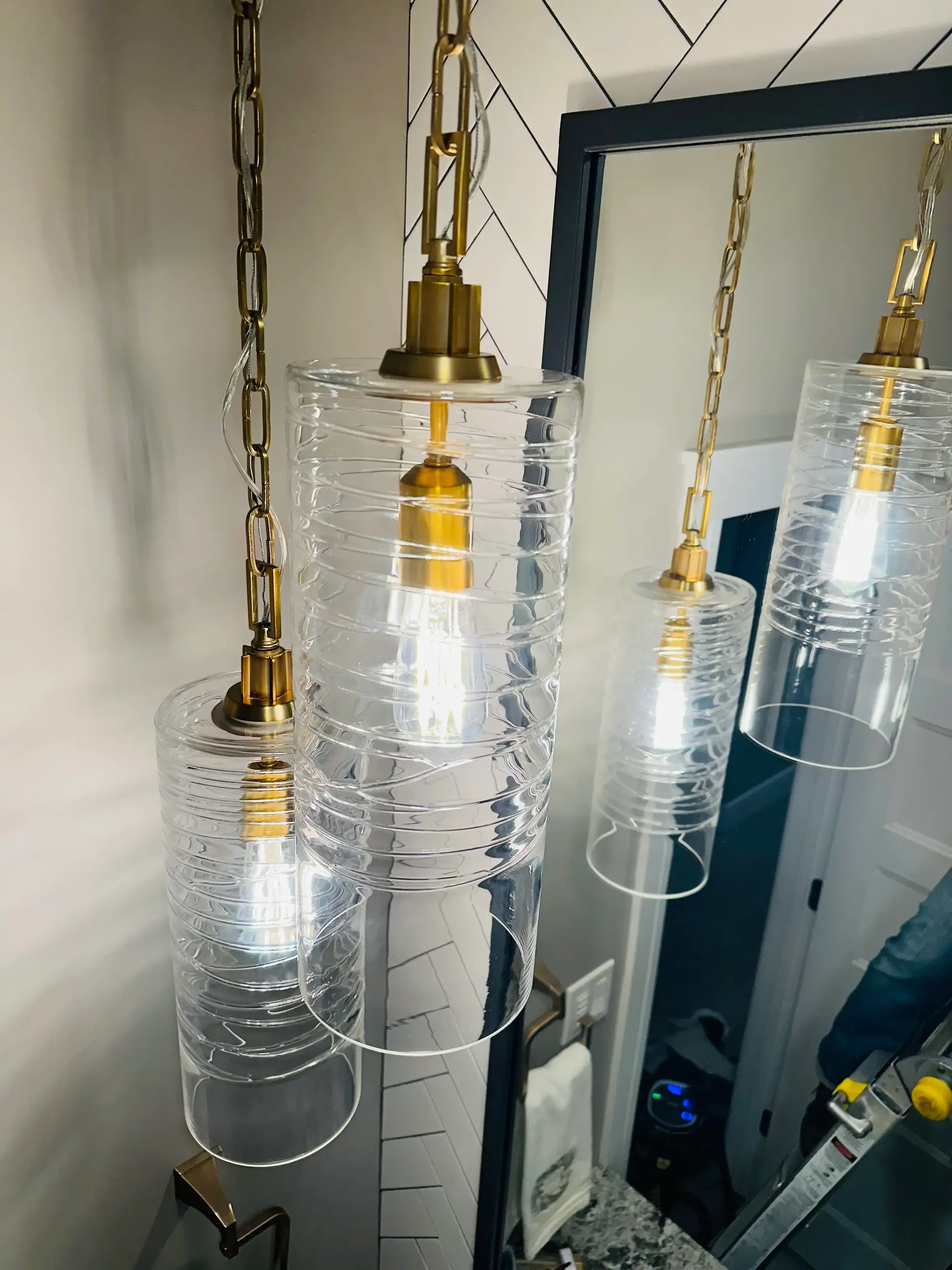 Light Fixture Cleaning 2